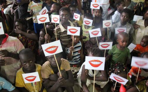 "Sonrisas para Caparan" en el día mundial de la salud Oral 